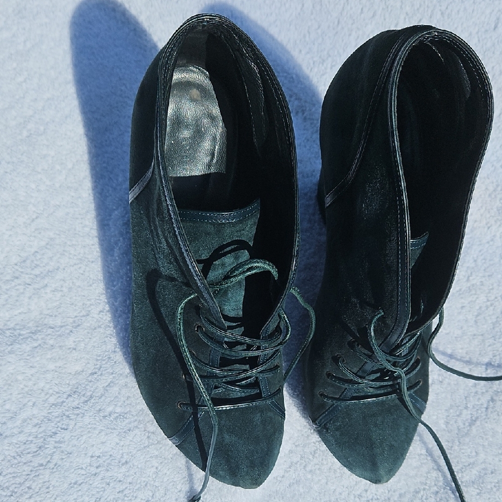 Jenni Kayne Dark‎ Green Suede Ankle Boots